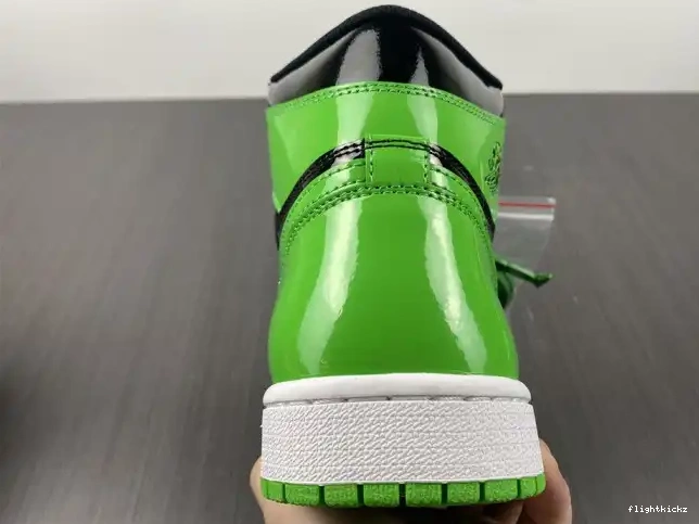 Green OG Jordan 1 High Air 555088-030 Pine 0527
